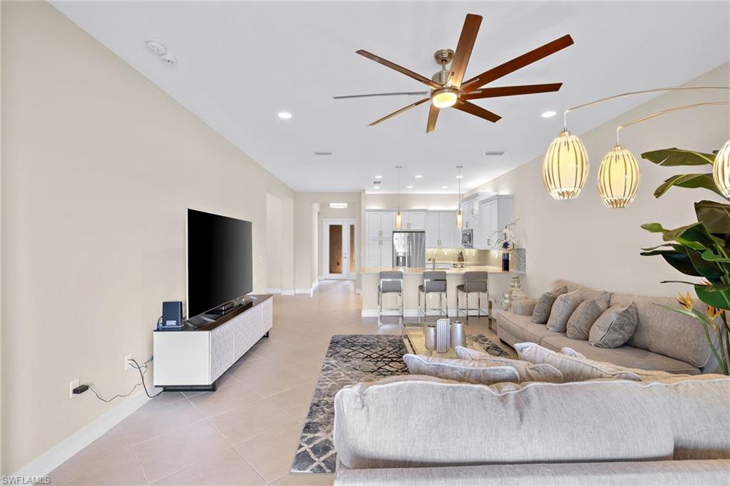 MARBELLA ISLES - Residential