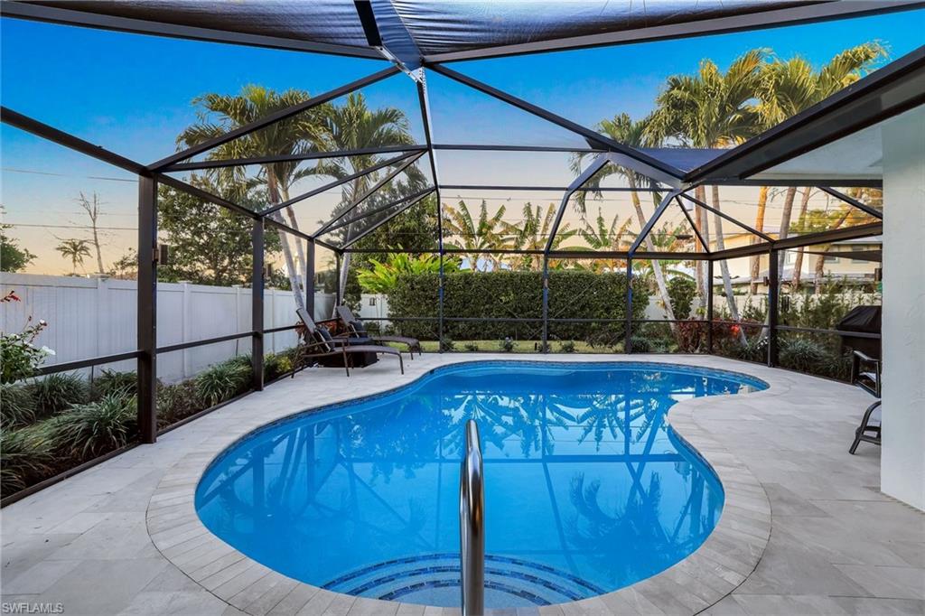 NAPLES PARK - Residential