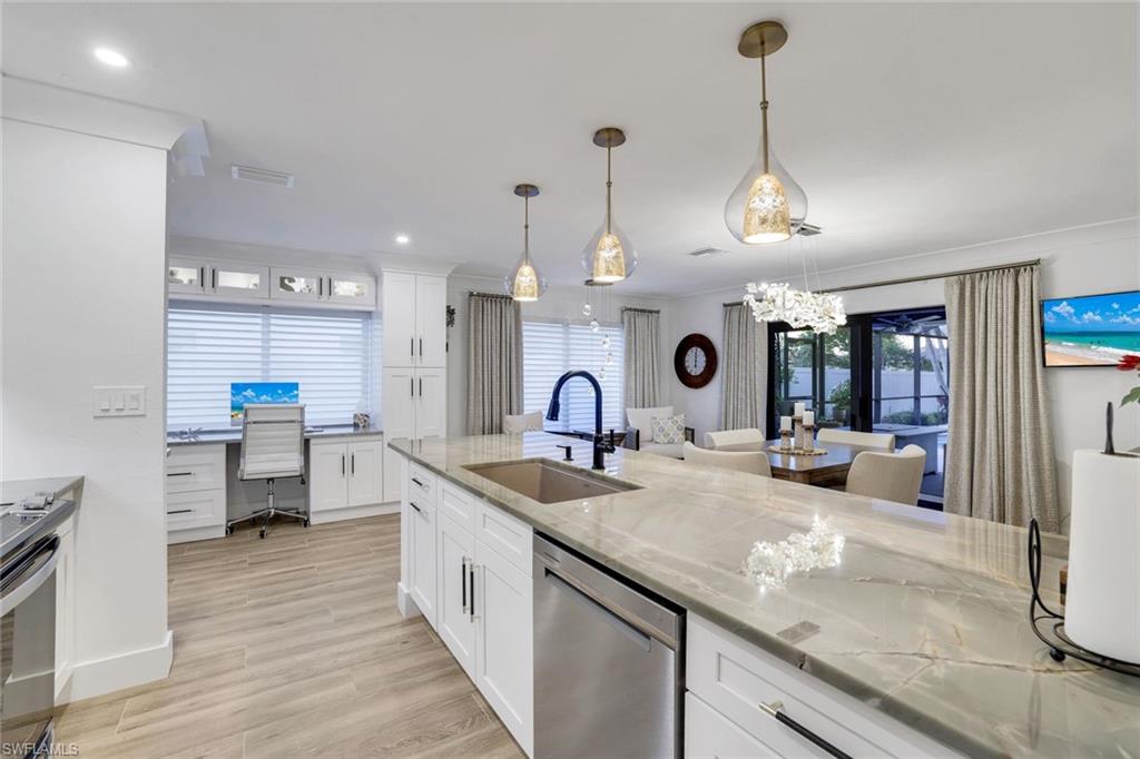 NAPLES PARK - Residential