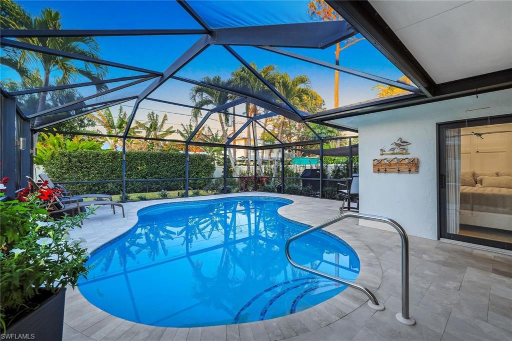 NAPLES PARK - Residential