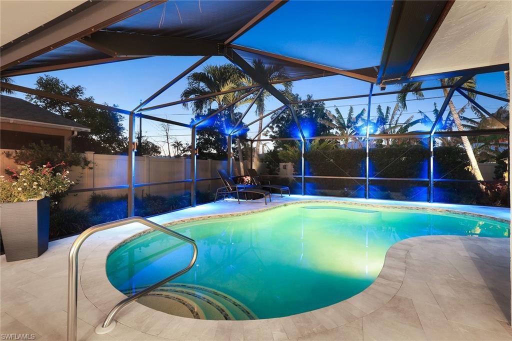 NAPLES PARK - Residential