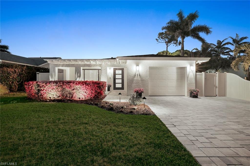 NAPLES PARK - Residential