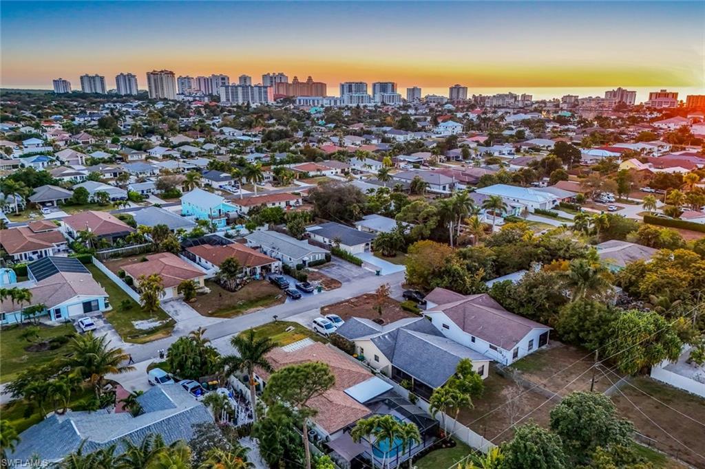NAPLES PARK - Residential