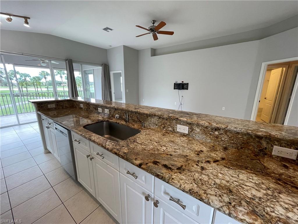 COLONIAL LINKS - Residential Lease