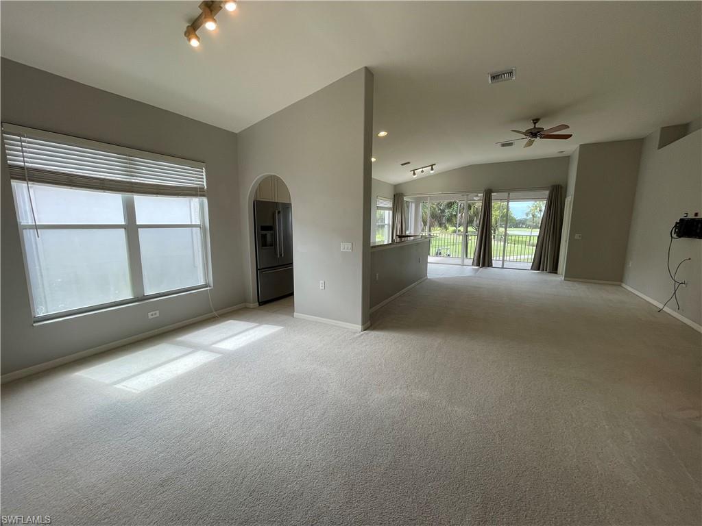 COLONIAL LINKS - Residential Lease