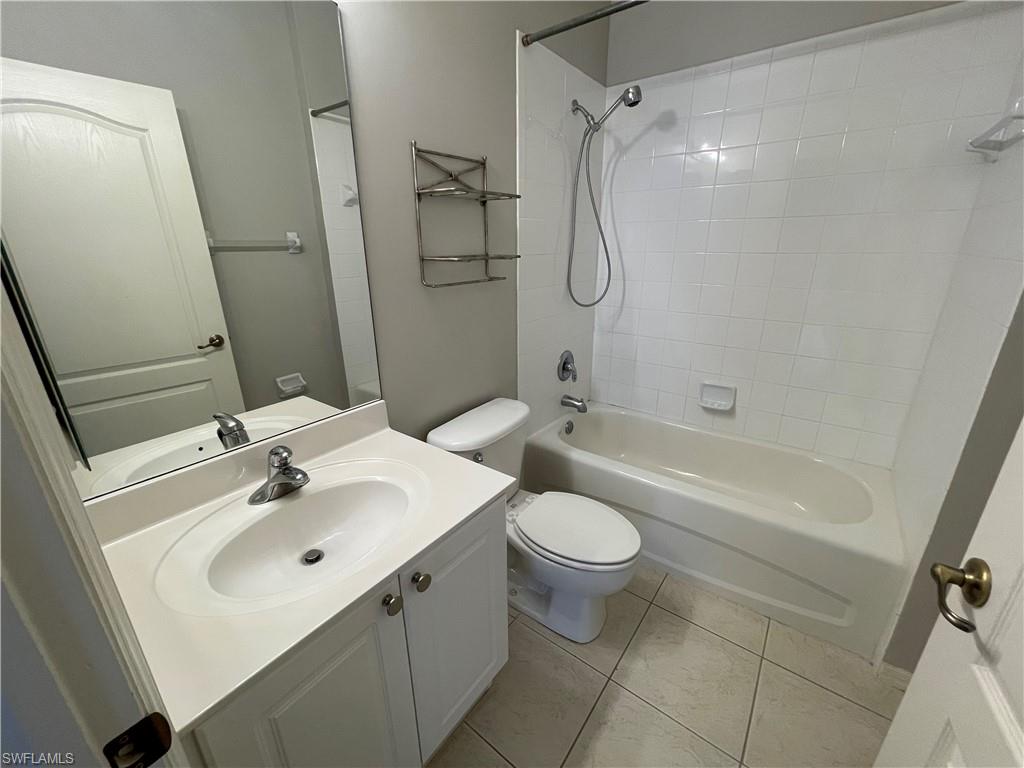 COLONIAL LINKS - Residential Lease