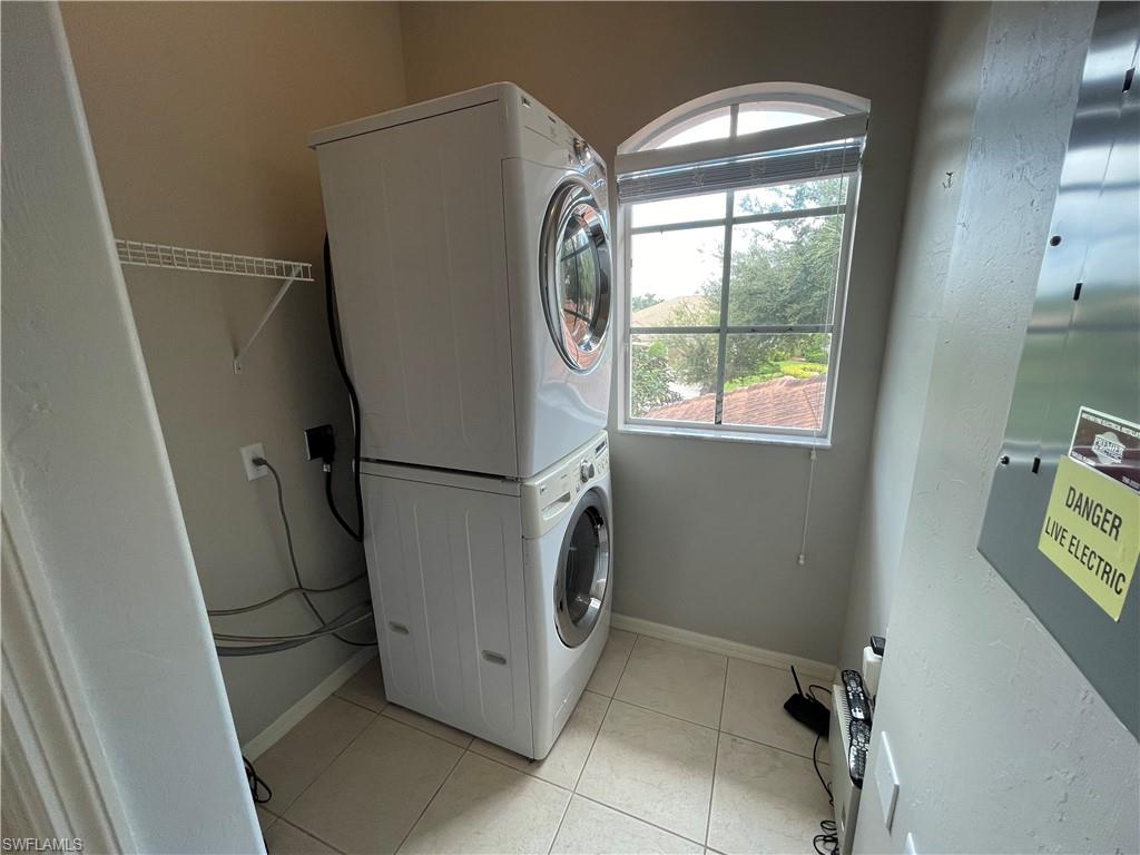 COLONIAL LINKS - Residential Lease