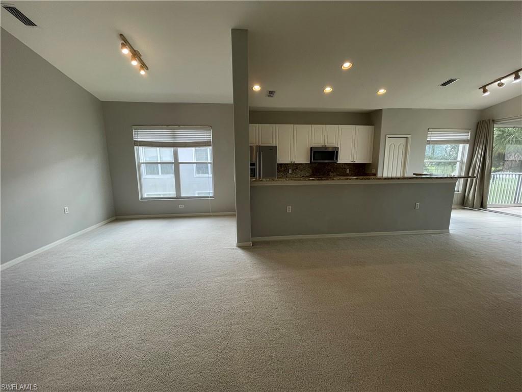 COLONIAL LINKS - Residential Lease