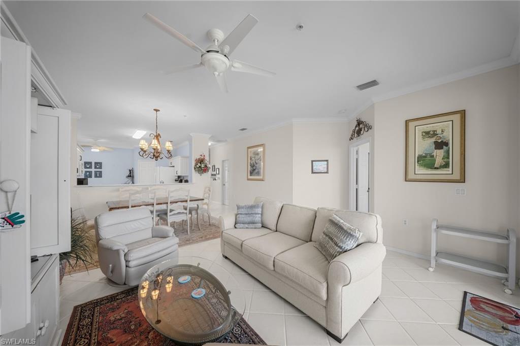 3965 Bishopwood CT E 206