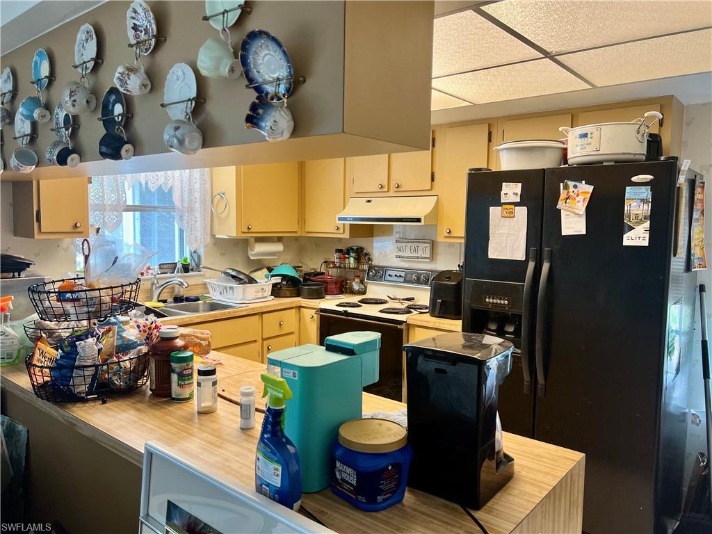 WINDSOR ESTATES - Residential