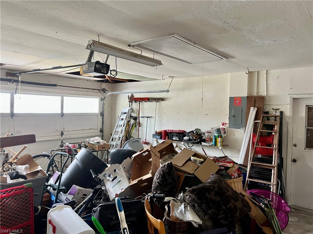 WINDSOR ESTATES - Residential