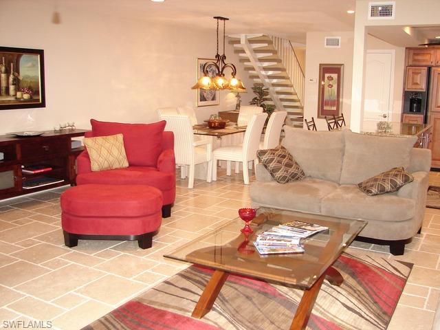 COLONY GARDENS - Residential