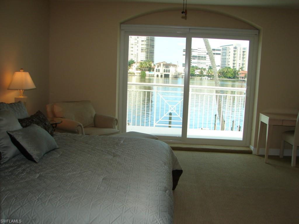 COLONY GARDENS - Residential