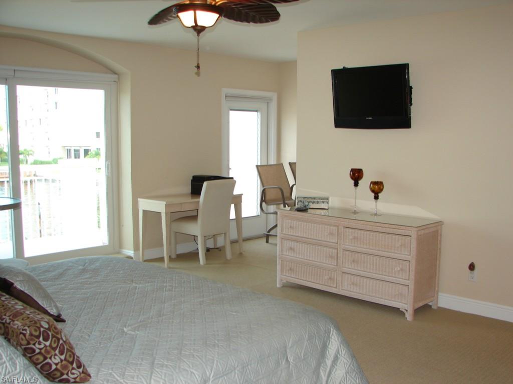 COLONY GARDENS - Residential