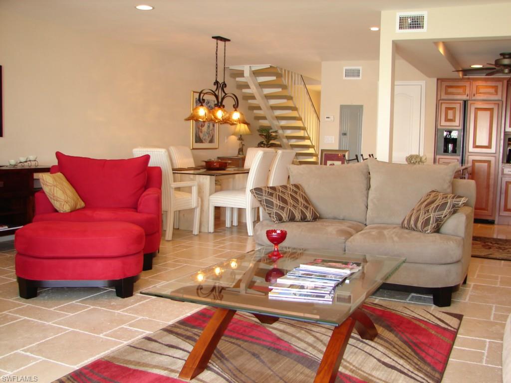 COLONY GARDENS - Residential