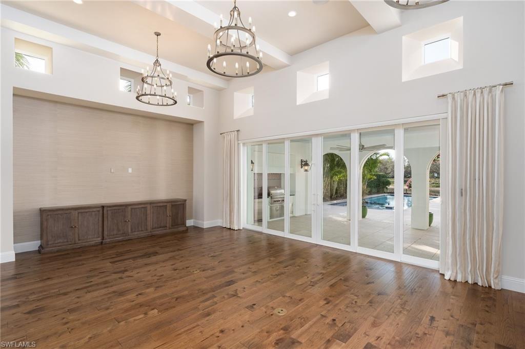 LUCARNO - Residential