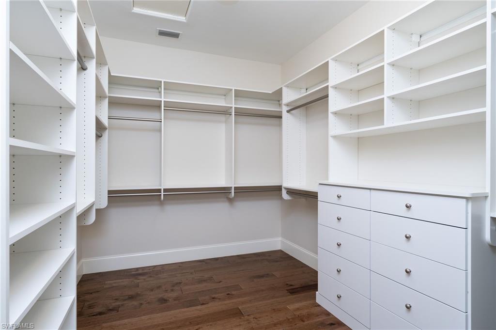 LUCARNO - Residential