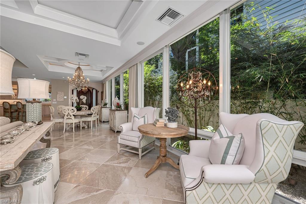 NAPLES SOUTH - Residential