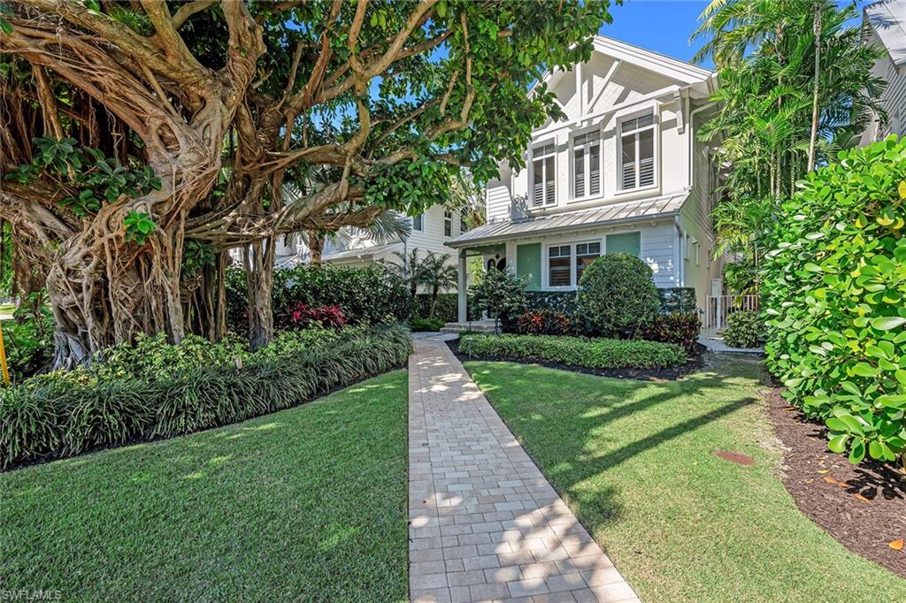 NAPLES SOUTH - Residential