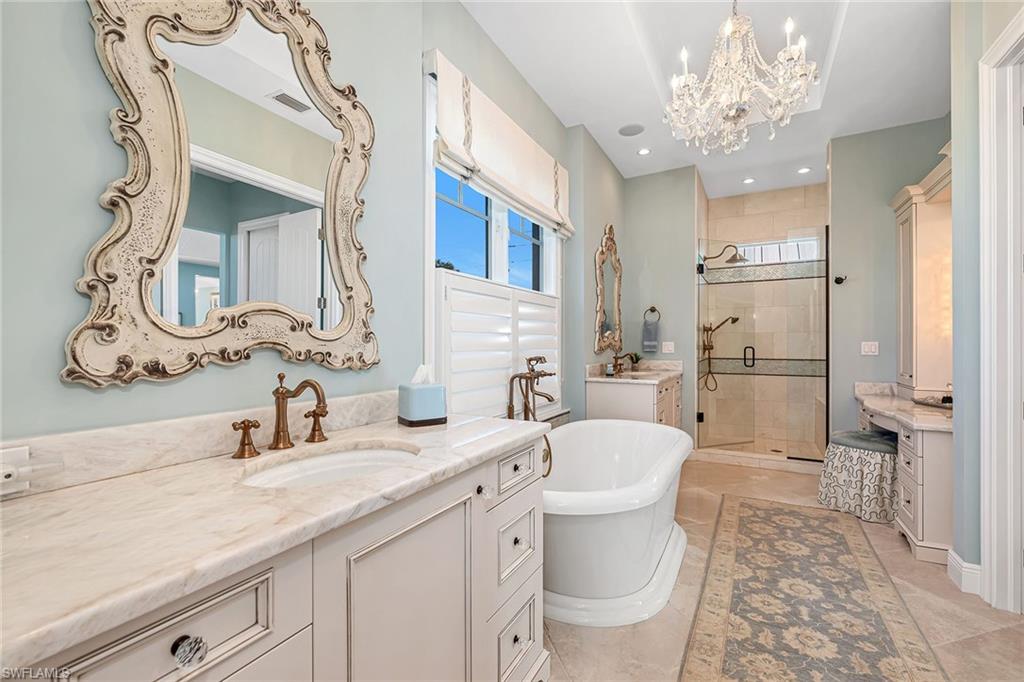 NAPLES SOUTH - Residential