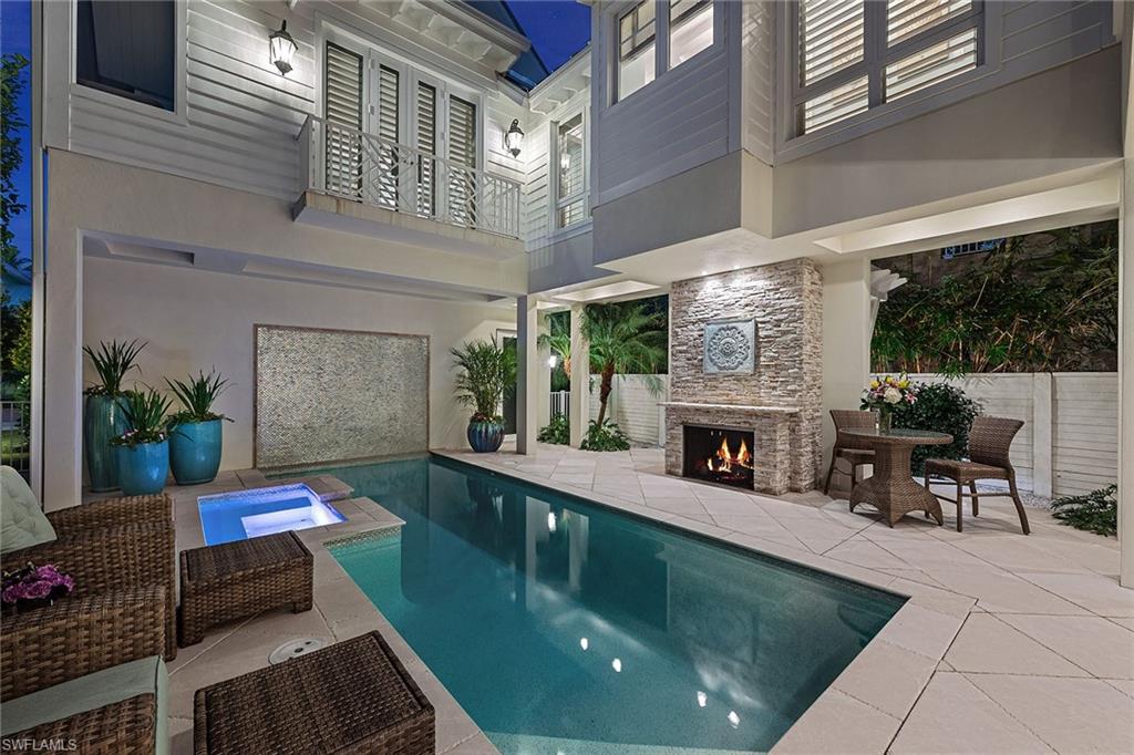 NAPLES SOUTH - Residential