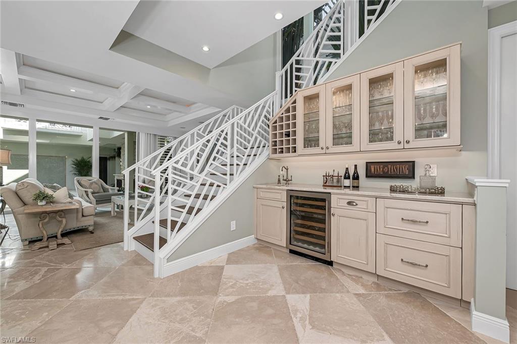 NAPLES SOUTH - Residential