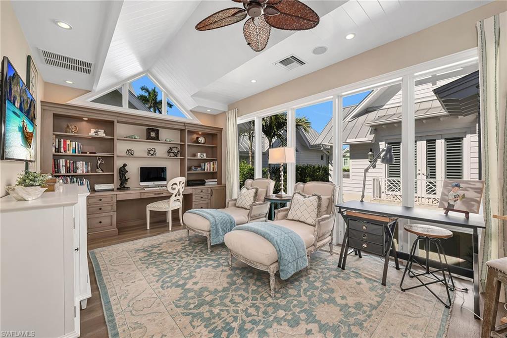 NAPLES SOUTH - Residential