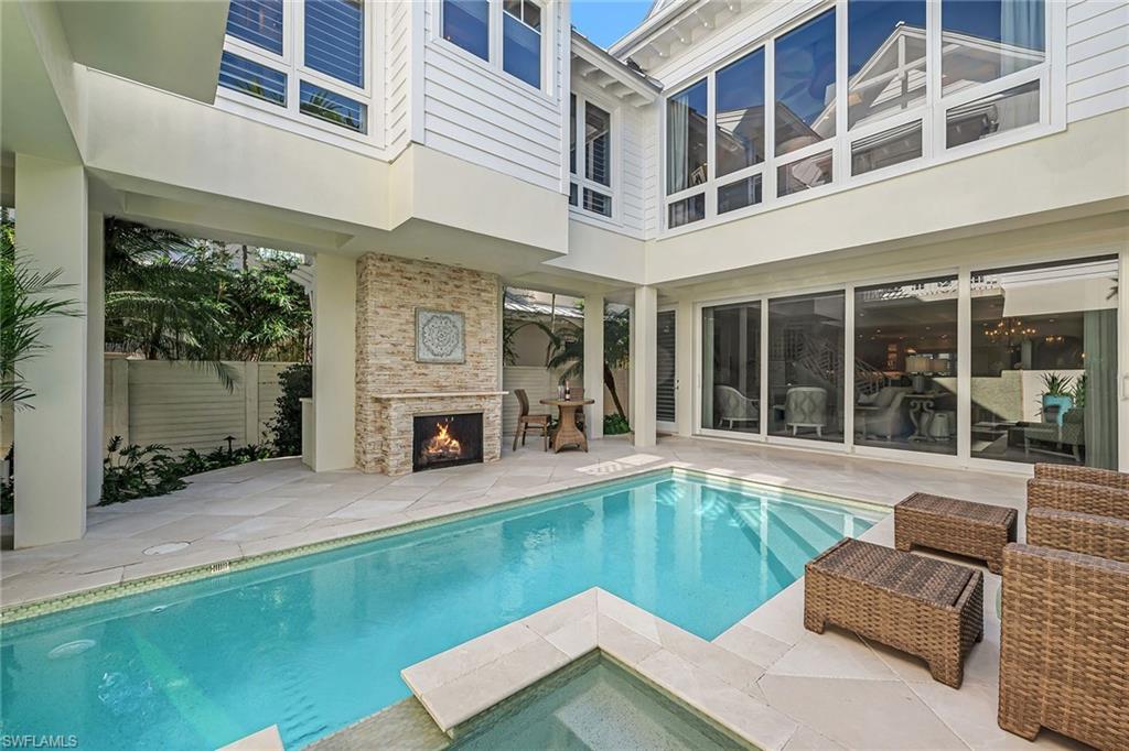 NAPLES SOUTH - Residential