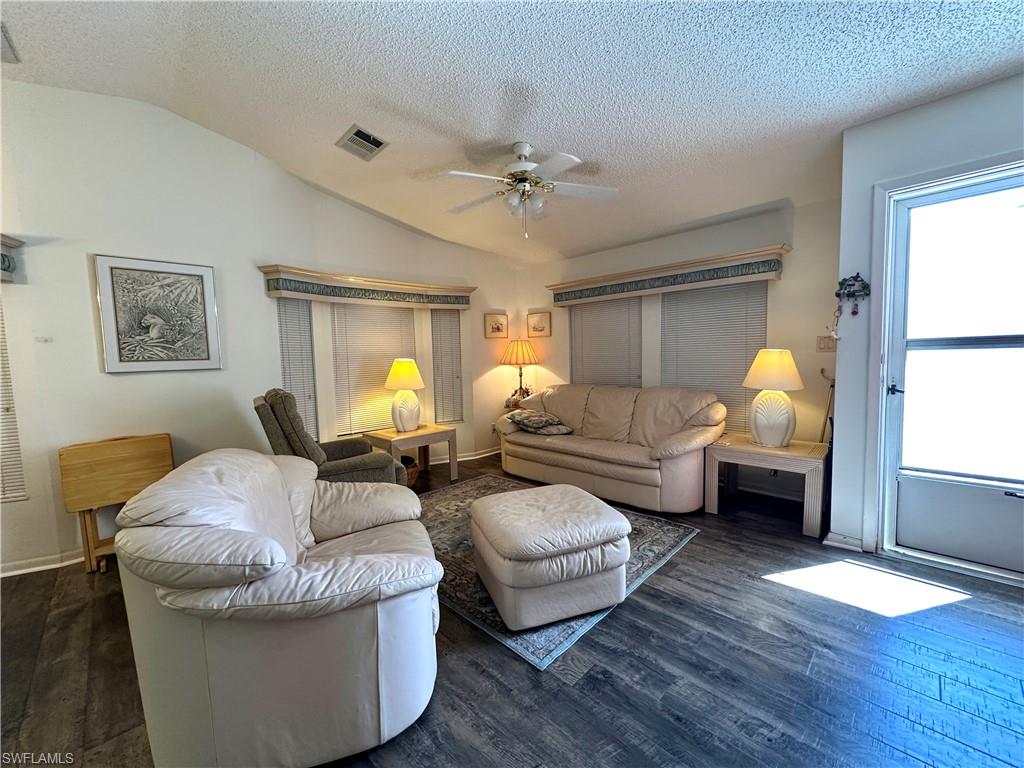 RIVERWOODS PLANTATION - Residential