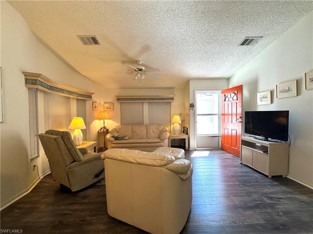 RIVERWOODS PLANTATION - Residential