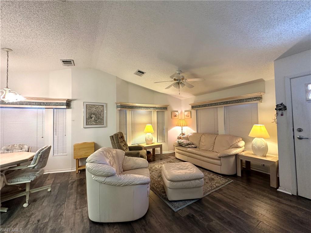 RIVERWOODS PLANTATION - Residential