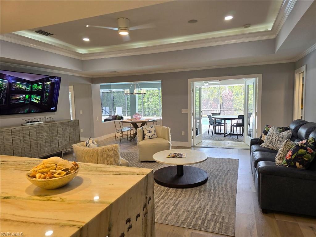 PARK SHORE - Residential