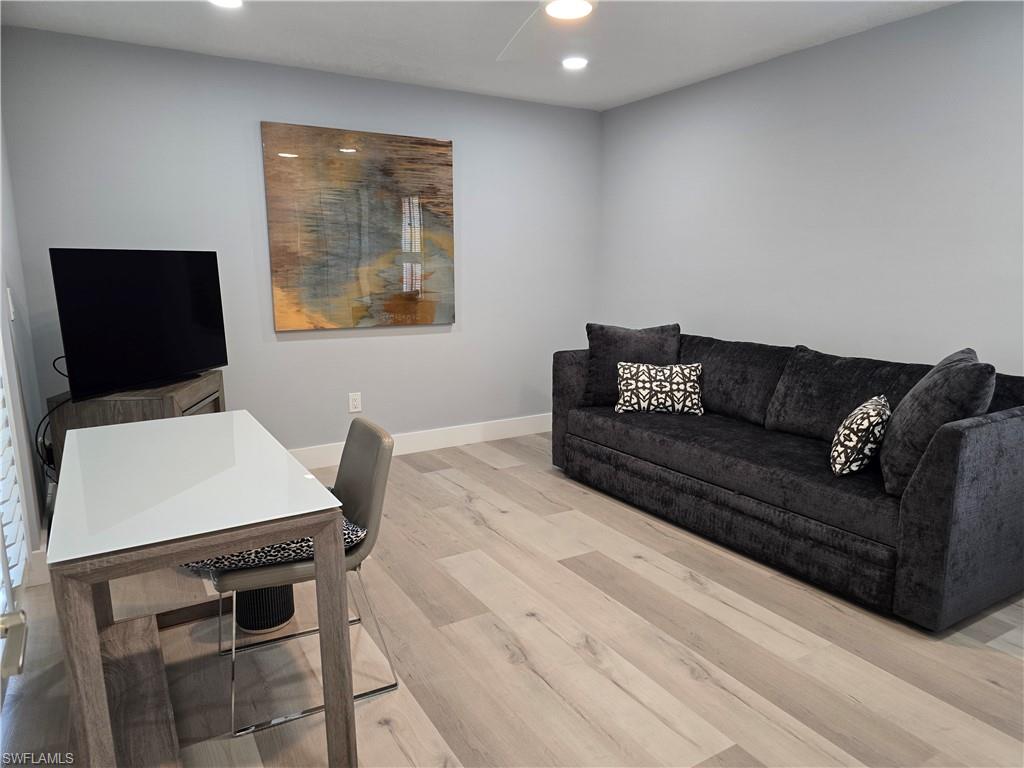 PARK SHORE - Residential