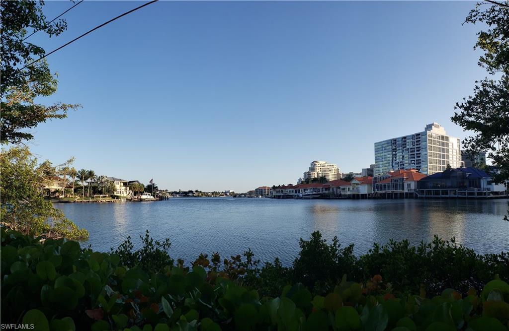 PARK SHORE - Residential