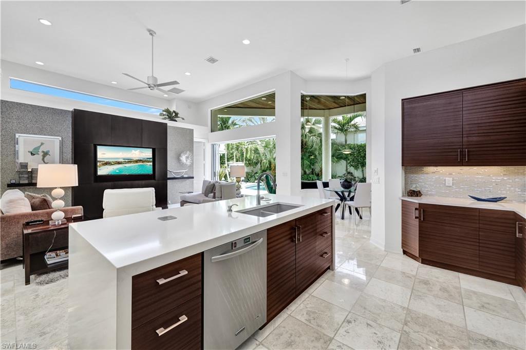 GRAND BAY AT PELICAN BAY - Residential