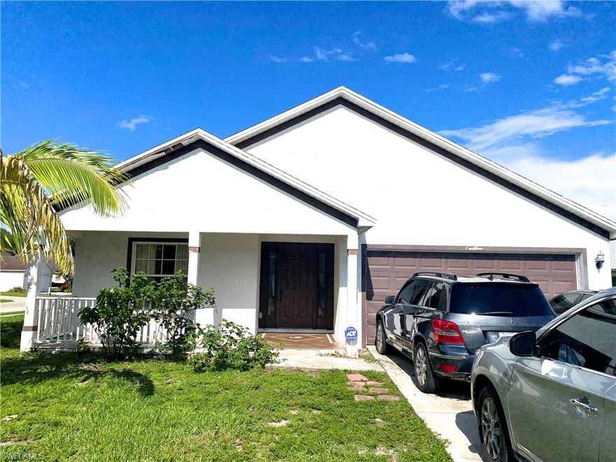 Here located in Arrowhead Reserve is a great size corner lot home. This home features 3 Bedrooms, 2 Baths. NEW ROOF was installed in 2019. This is a good home for a family or investor! Don’t miss out on this one.