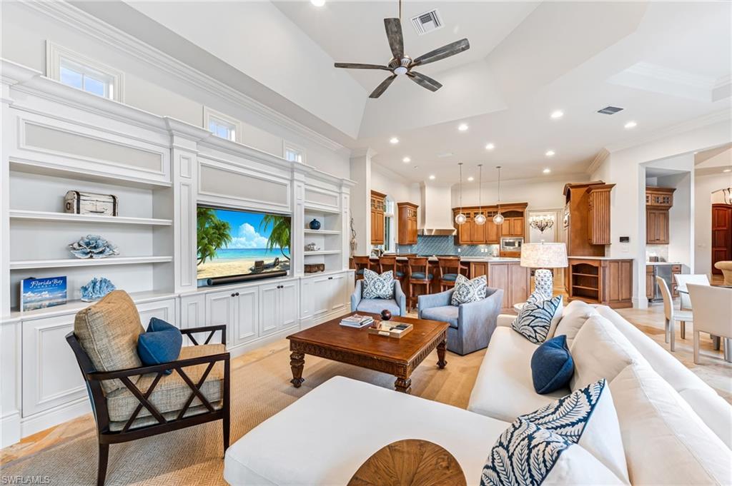 2560 W Half Moon WALK