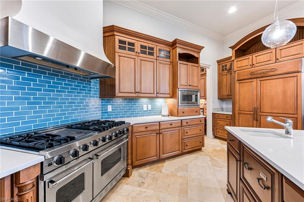 2560 W Half Moon WALK