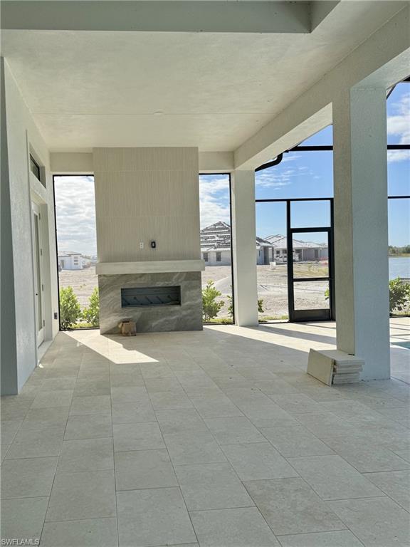 25562 Crystal Shore DR