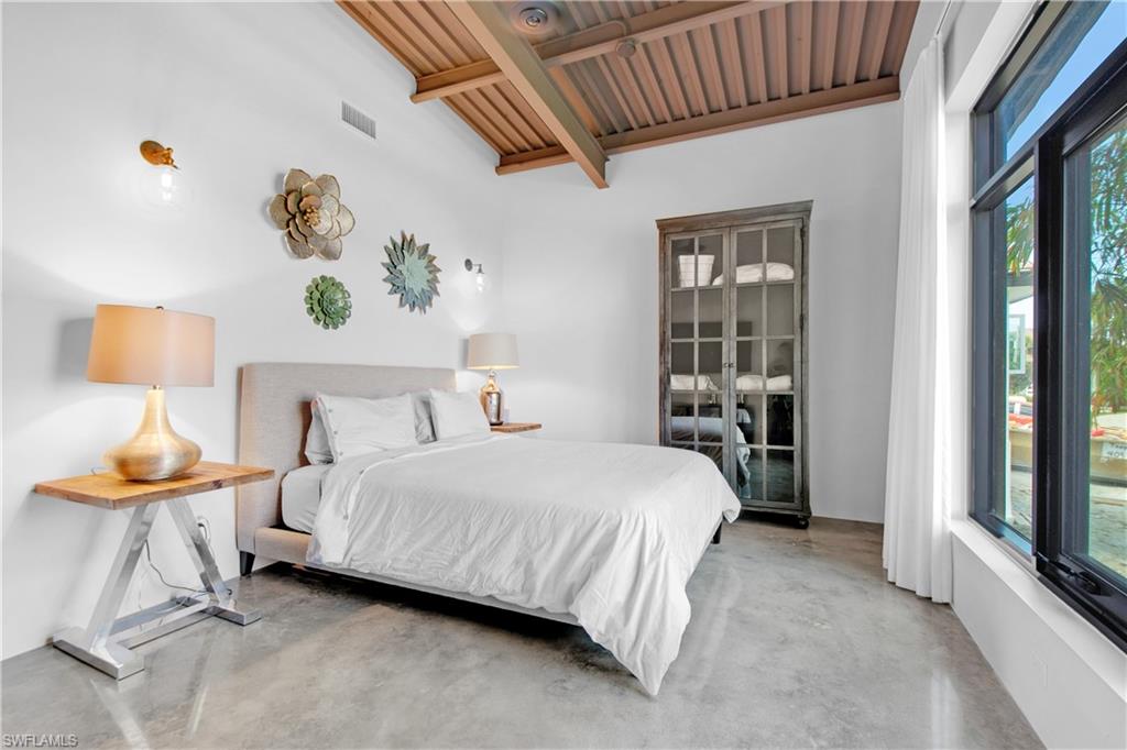 MARCO BEACH - Residential