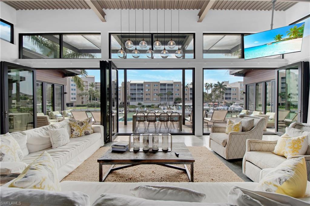 MARCO BEACH - Residential