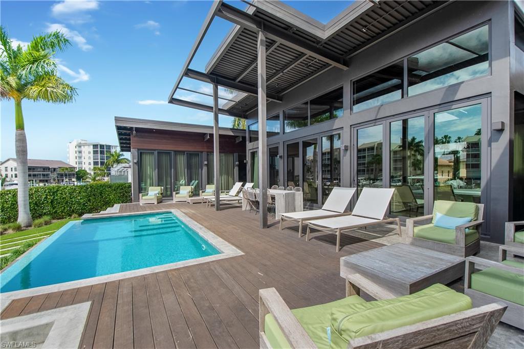 MARCO BEACH - Residential