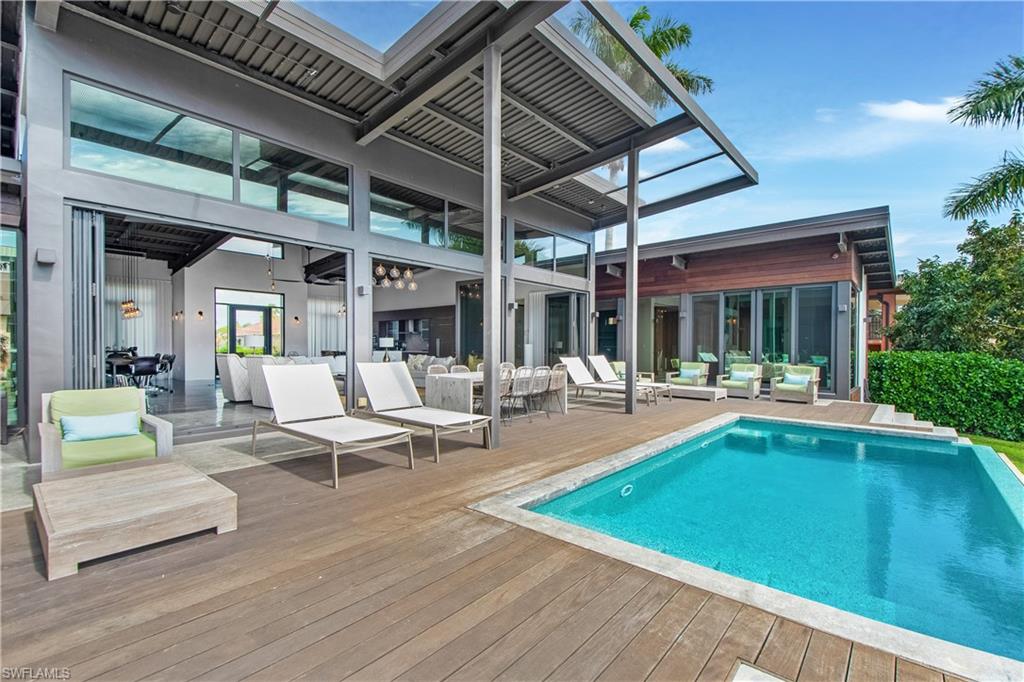 MARCO BEACH - Residential