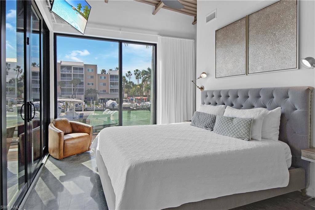 MARCO BEACH - Residential