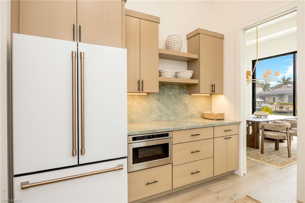 MARCO ISLAND - Residential