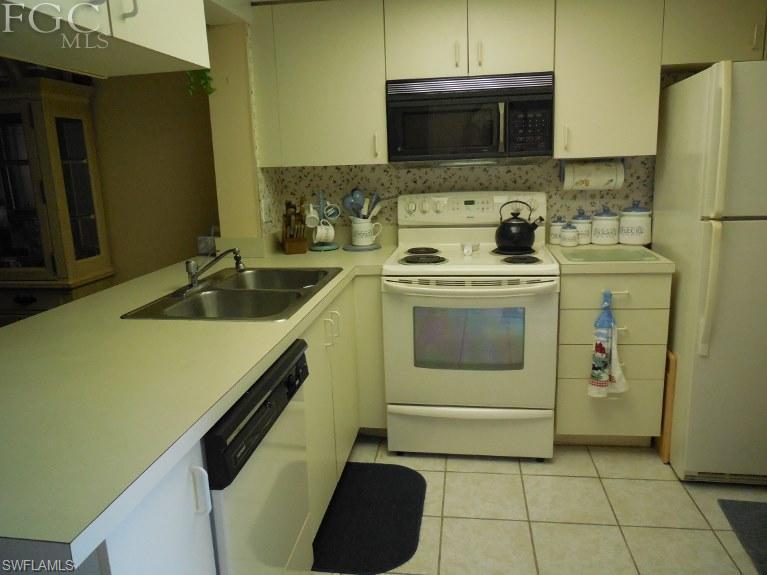 SUMMERLIN VILLAGE CONDO - Residential