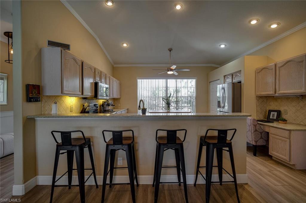 WILLOW CREEK - Residential