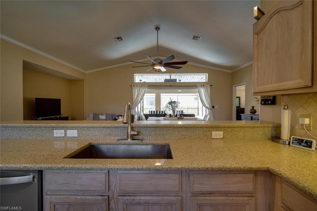 WILLOW CREEK - Residential