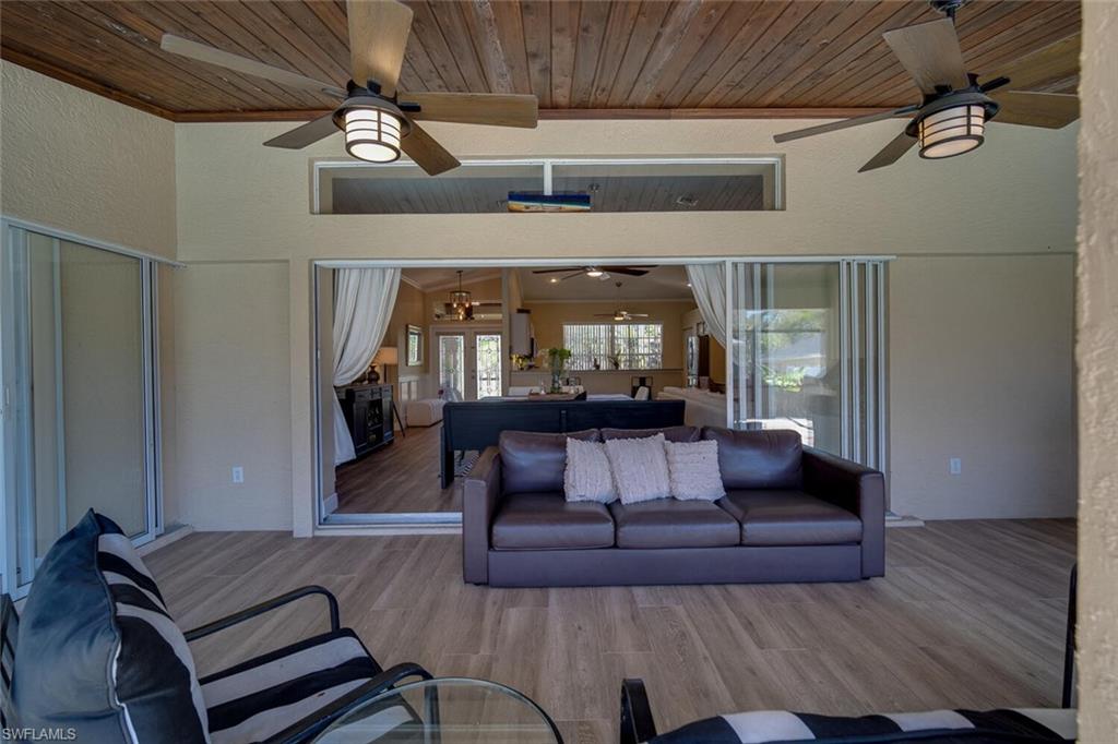 WILLOW CREEK - Residential