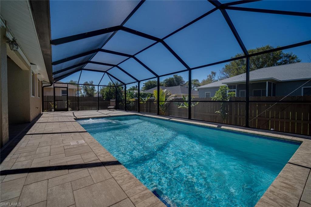 WILLOW CREEK - Residential